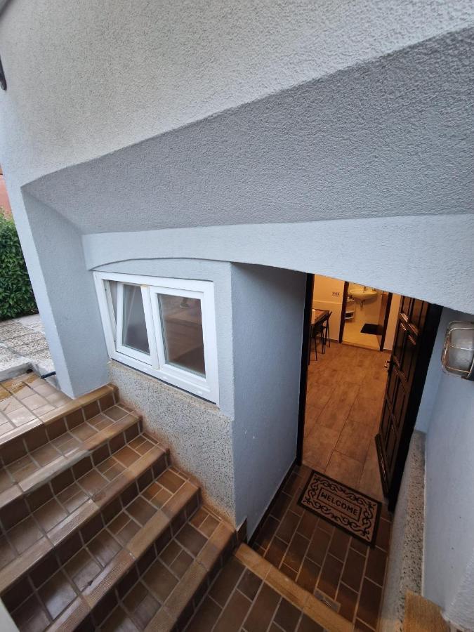 Apartments Luigi Umago Esterno foto